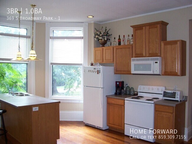 Foto del edificio - 369 S Broadway Park