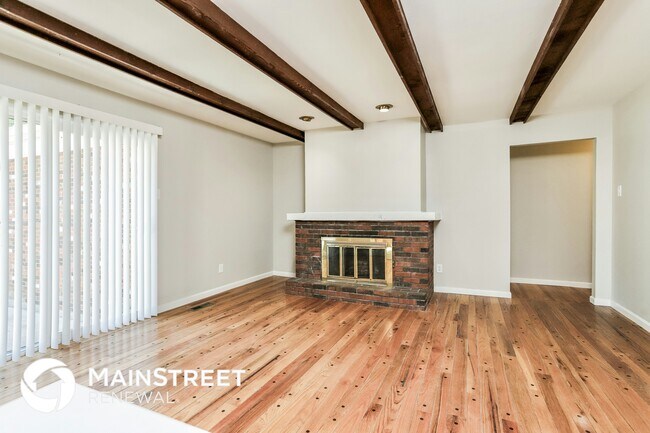 Foto del edificio - 14290 Mondoubleau Lane