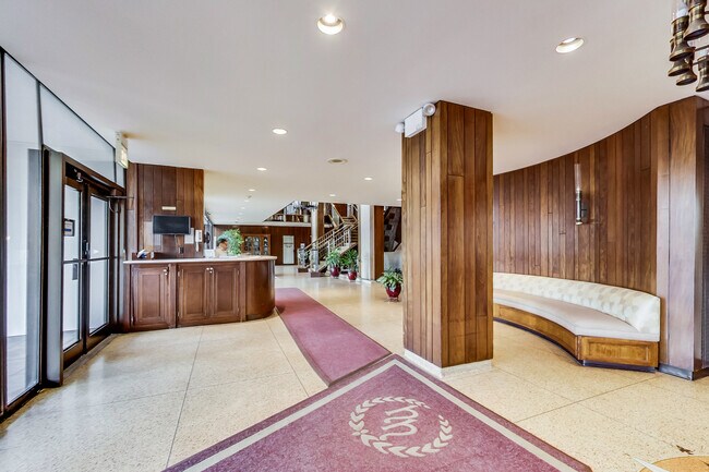 Foto del edificio - 3200 N Lake Shore Dr