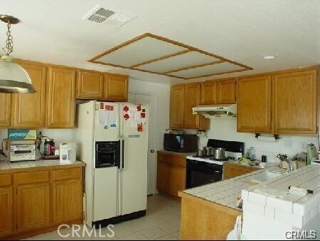 Building Photo - 21045 Brookline Dr