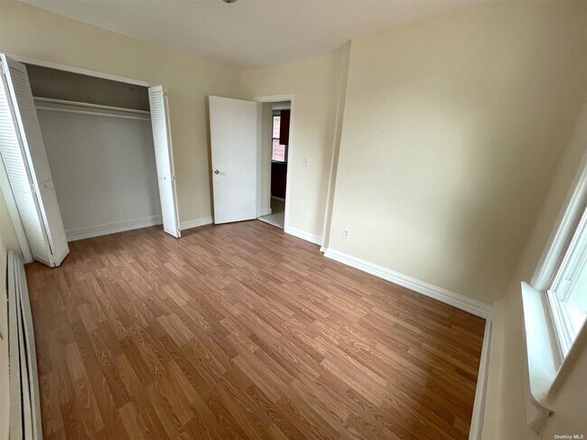 Building Photo - 145-33 Arlington Terrace