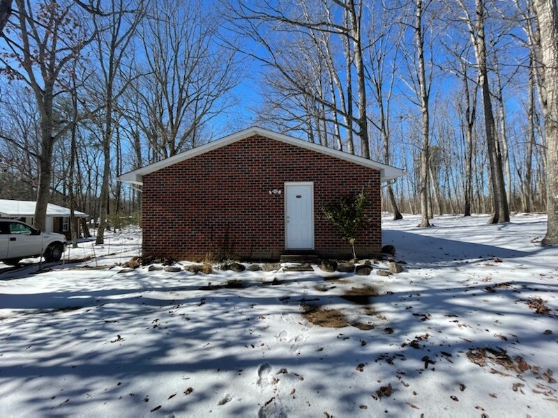 Primary Photo - 268 Flowers Ln