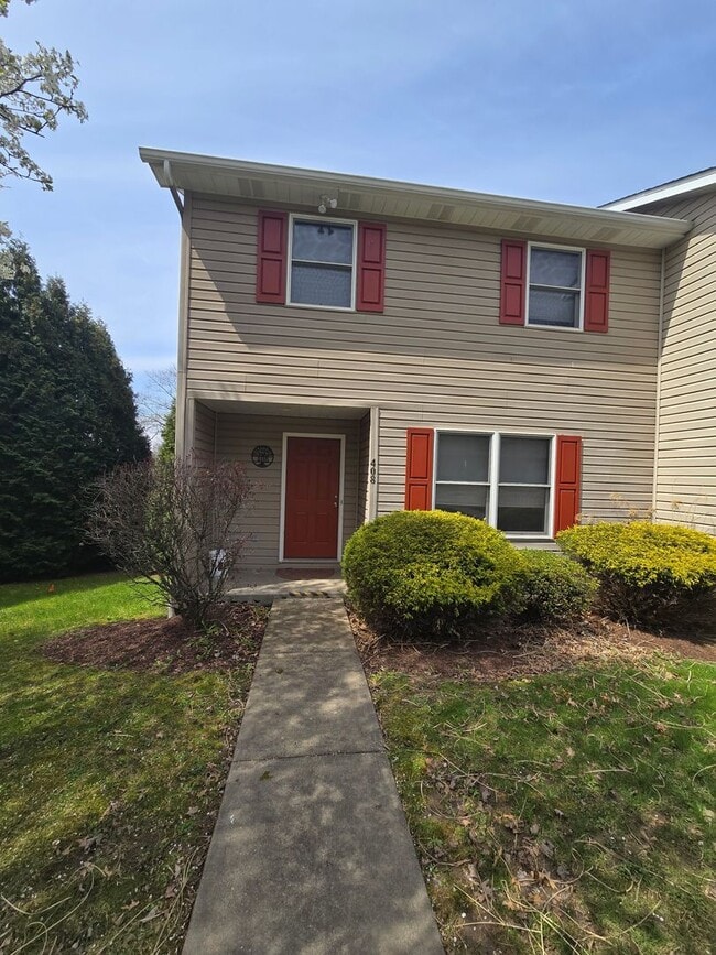 Photo - Beautifully Updated 3 Bedroom 2.5 Bathroom Townhouse - Golf Course View!