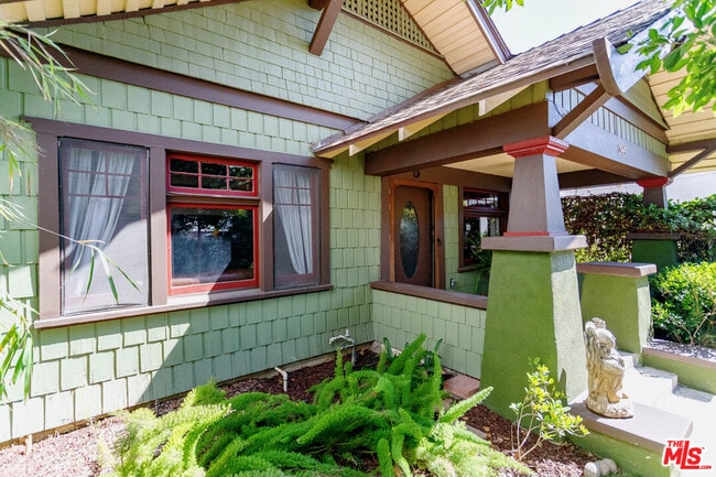 Foto del edificio - 2149 Bellevue Ave