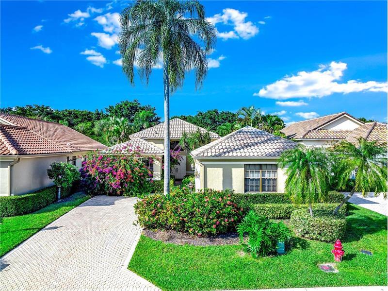 Foto principal - 10080 Dover Carriage Ln