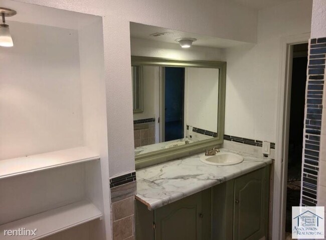 Foto del edificio - 3 br, 1 bath House - 315 Wheeler Ave