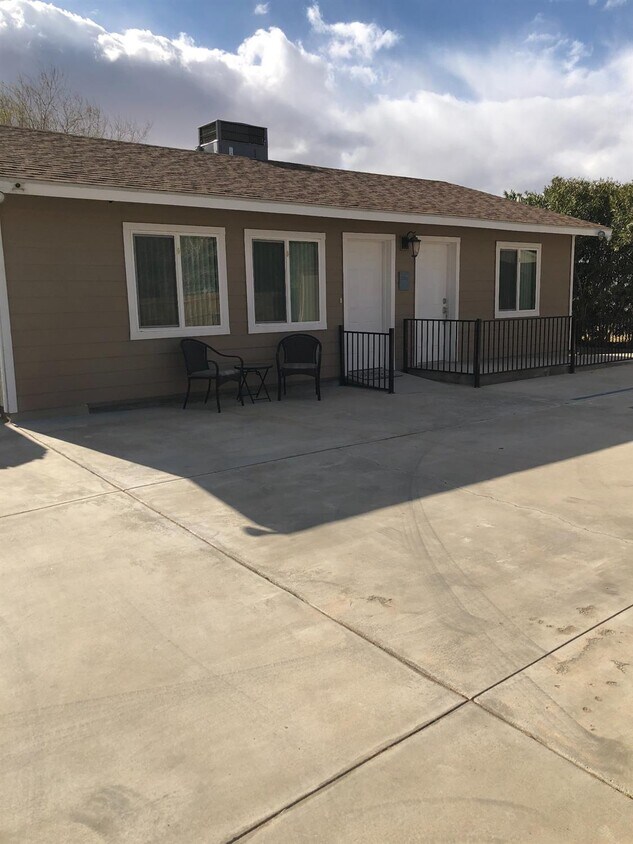 12390 Triple Tree Terrace, Victorville, CA 92392 House for Rent in