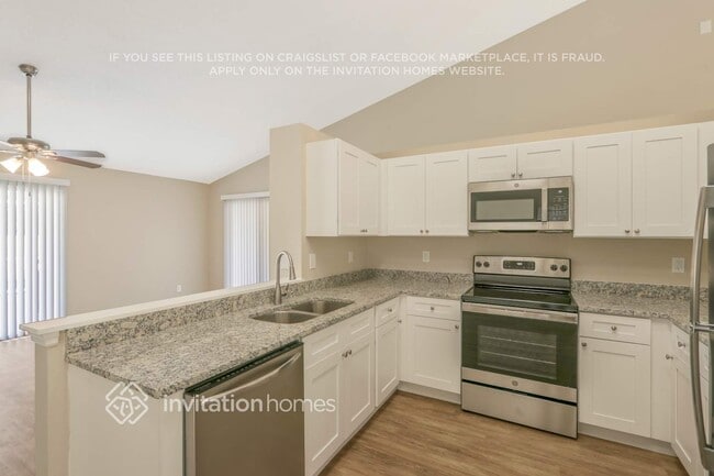 Building Photo - 11813 Rossmayne Dr
