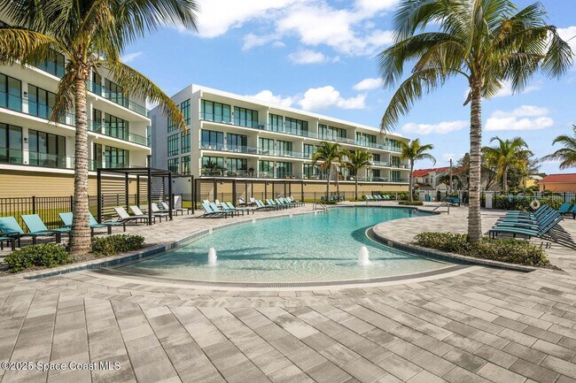 Foto del edificio - 225 Strand Dr