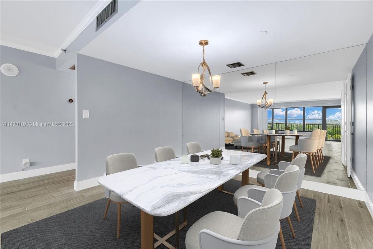 Foto principal - 3200 Port Royale Dr N
