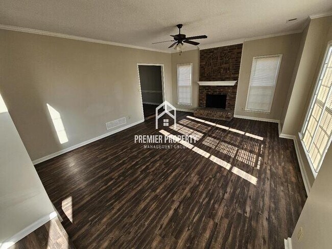 Building Photo - 7250 Leeward Cove