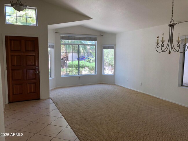 Building Photo - 4451 E Dry Creek Rd