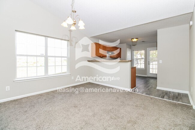 Foto del edificio - 406 Wincrest Ln