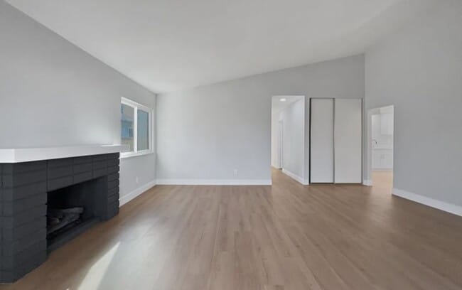 Building Photo - 25443 Vía Labrada