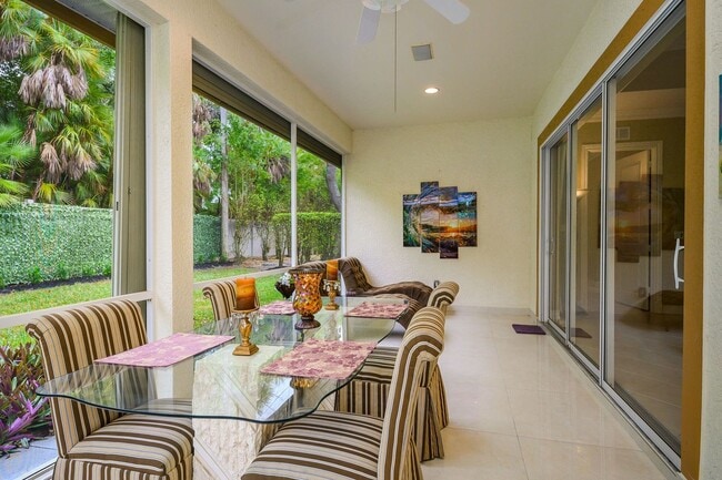 Building Photo - 4806 Europa Dr