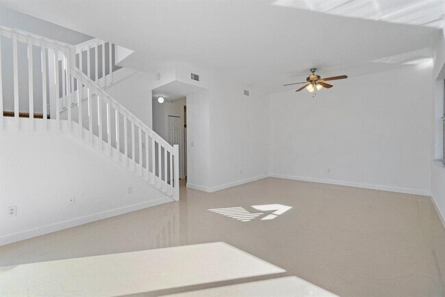 Foto del edificio - 6549 Diamond Springs Terrace