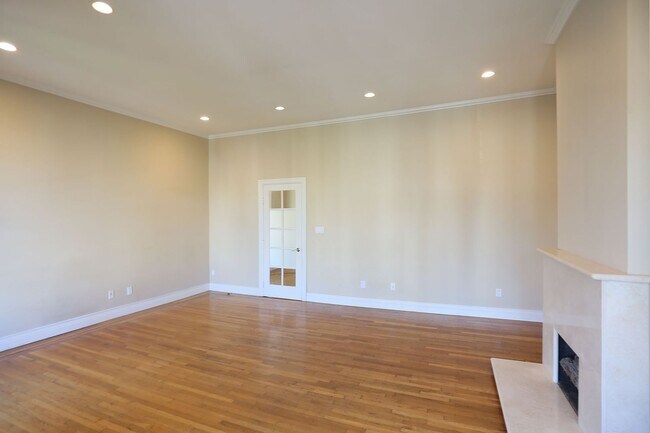 Building Photo - OPEN HOUSE: Tuesday (11/5) from 6-6:30PM L...