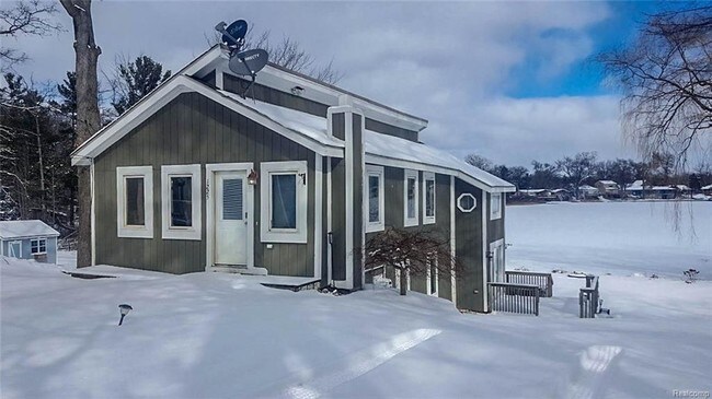 Building Photo - 1225 Grove Point Dr