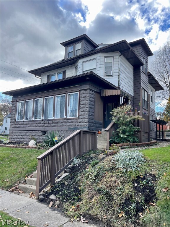Primary Photo - 132 Beck Ave