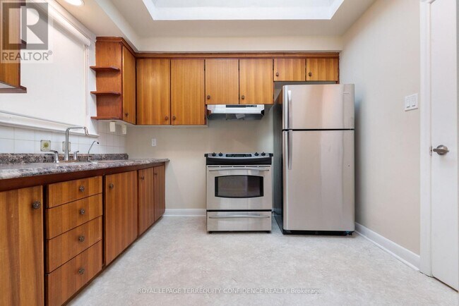 Photo du bâtiment - 377 Horsham Ave