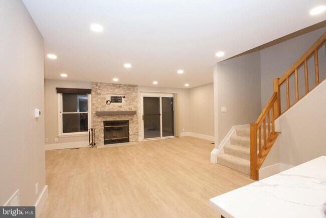 Foto del edificio - 1603 Oak Spring Way