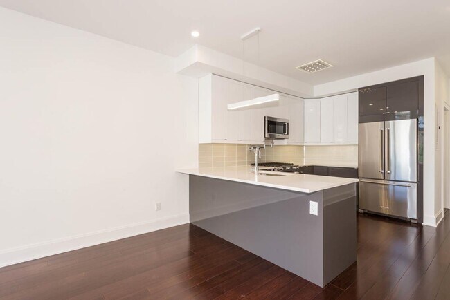Foto del edificio - 129 Brunswick St