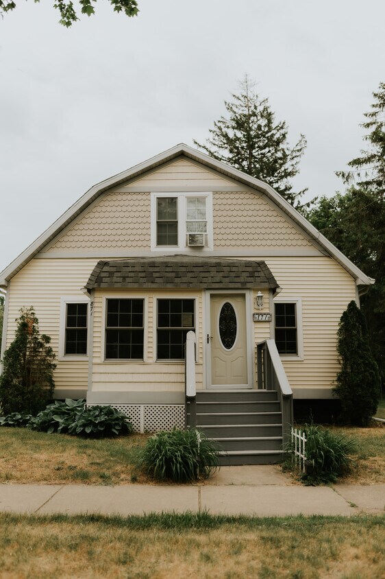 Foto principal - 871 St Joseph St