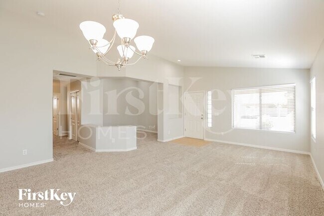 Foto del edificio - 6120 S 53rd Dr