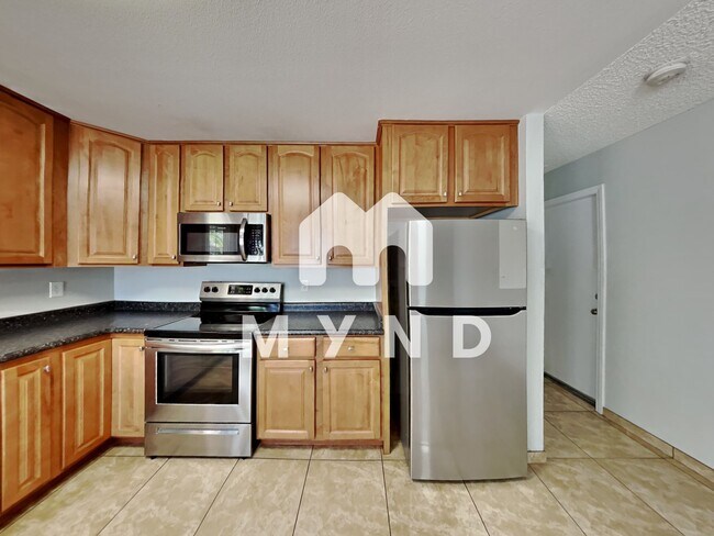 Building Photo - 320 Palo Verde Dr