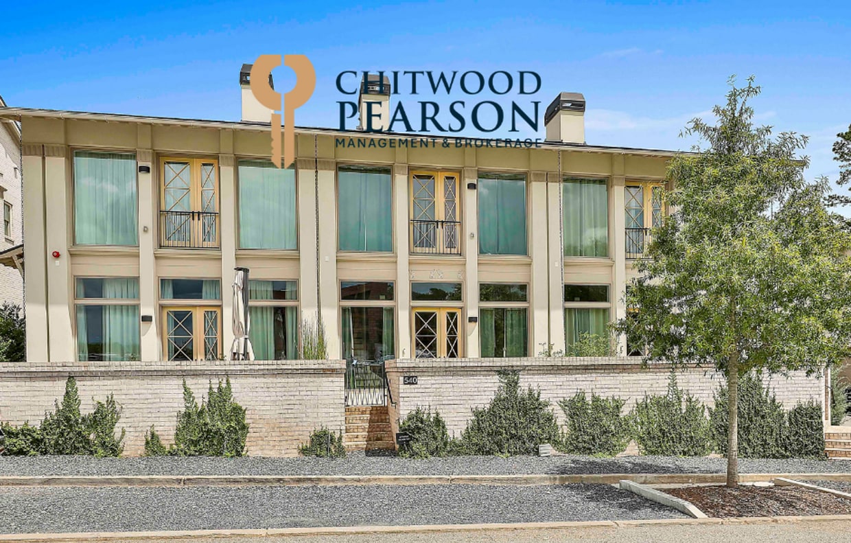 Primary Photo - Contemporary 3-Bedroom Trilith Home with T...