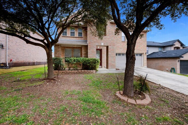 Foto del edificio - Spacious 4/2.5- Open Concept with Great Ba...