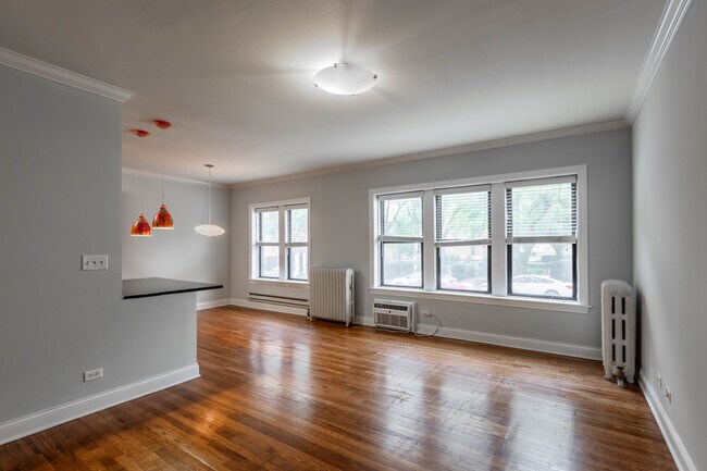 Foto del edificio - 736 W Addison St