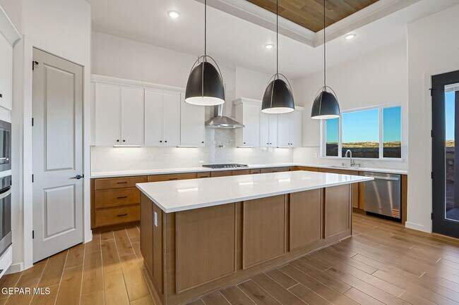 Foto del edificio - 832 Eltham Dr