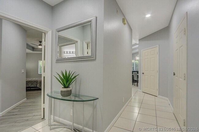 Foto del edificio - 8031 Carnoustie Pl