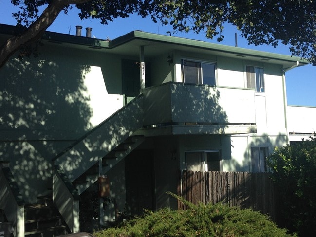 543 Monroe -Duplex - 543 Monroe St