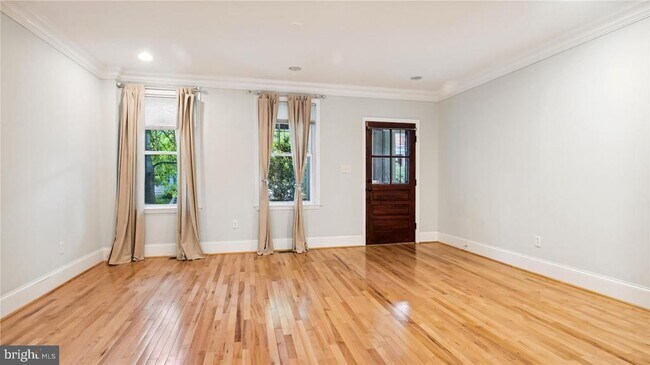 Building Photo - 5112 3rd St NW