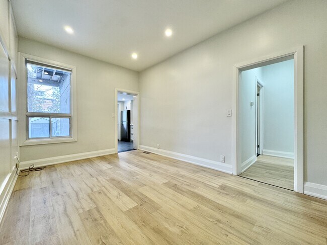 Photo du bâtiment - 97 Garfield Ave S