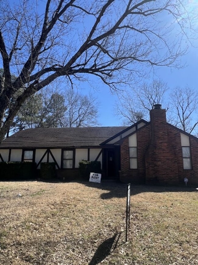 Foto del edificio - Charming 3-Bedroom Home in Memphis - Fresh...