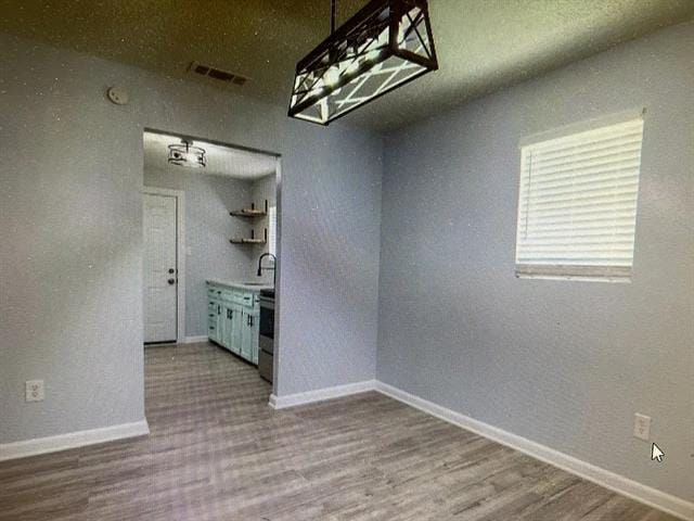 Foto del edificio - 3225 Evergreen Dr