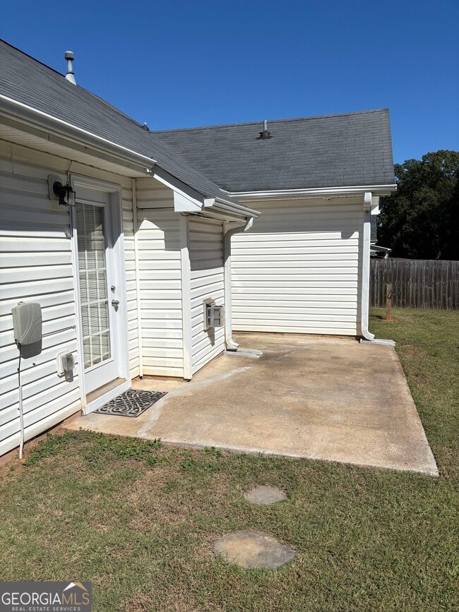 Building Photo - 294 Oliver Ridge Dr