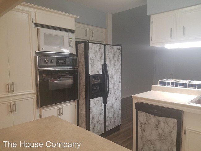 Foto del edificio - 3 br, 2 bath House - 20 Back Bay Circle