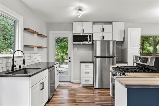 Building Photo - 8703 Santa Clara Dr