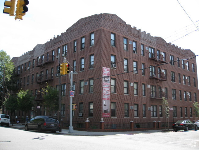 Building Photo - 710 Avenue S