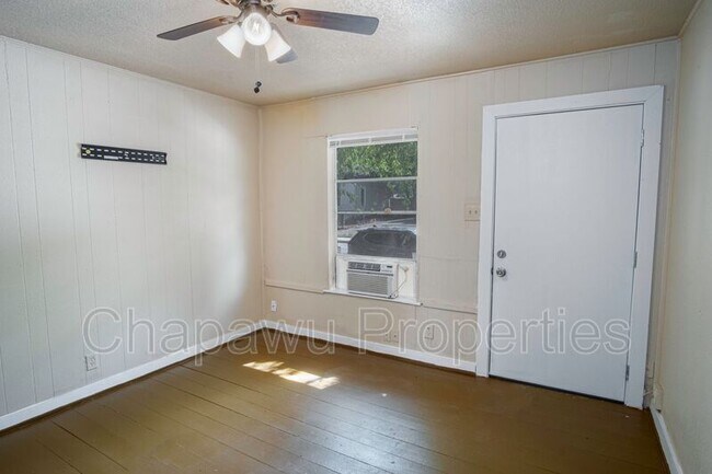 Foto del edificio - 1319 Dawson St