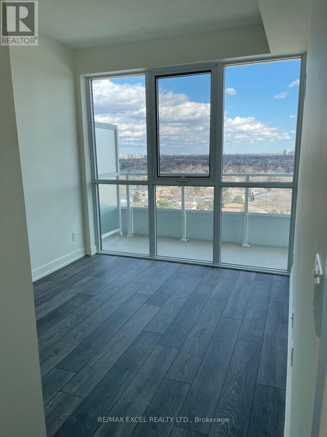 Building Photo - 180 Fairview Mall Dr