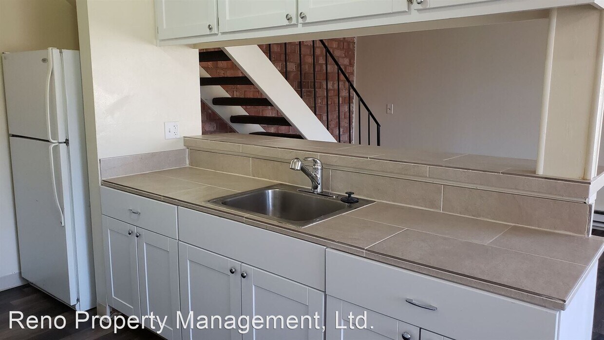 Primary Photo - 2 br, 1 bath House - 790 Jamaica Ave Apt 2