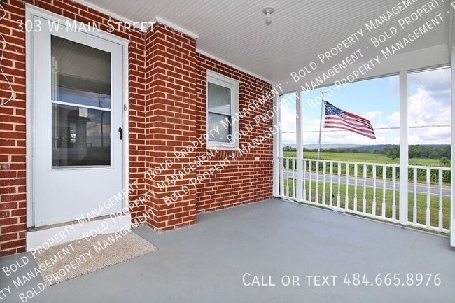 Building Photo - 303 W Main St