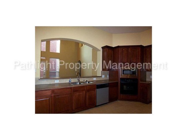 Foto del edificio - 10095 Planters Row Dr