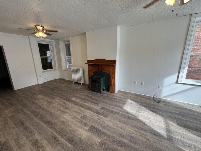 Foto del edificio - 1109 E Philadelphia St