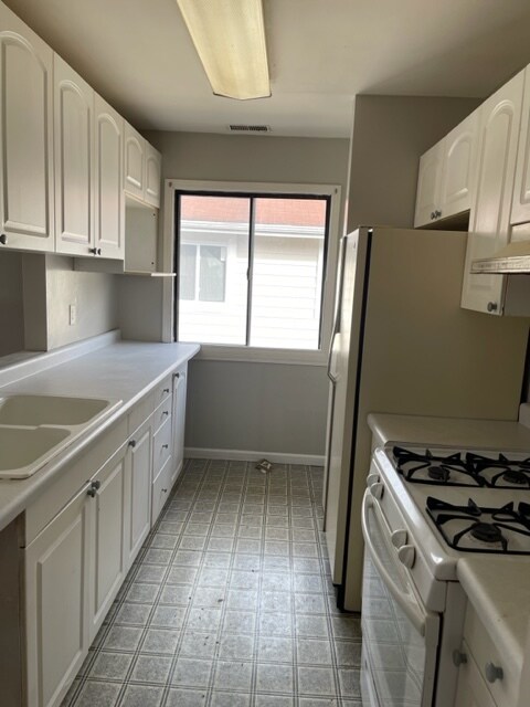 Foto del edificio - 6921 Fillmore Dr